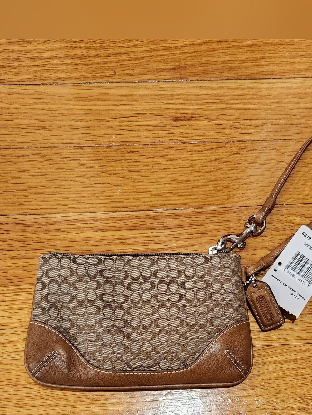 NWT - COACH Signature Canvas and Leather Wristlet